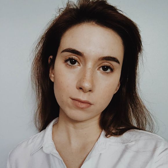 Meet your Posher, Mckenzie - Picture 1 of 1